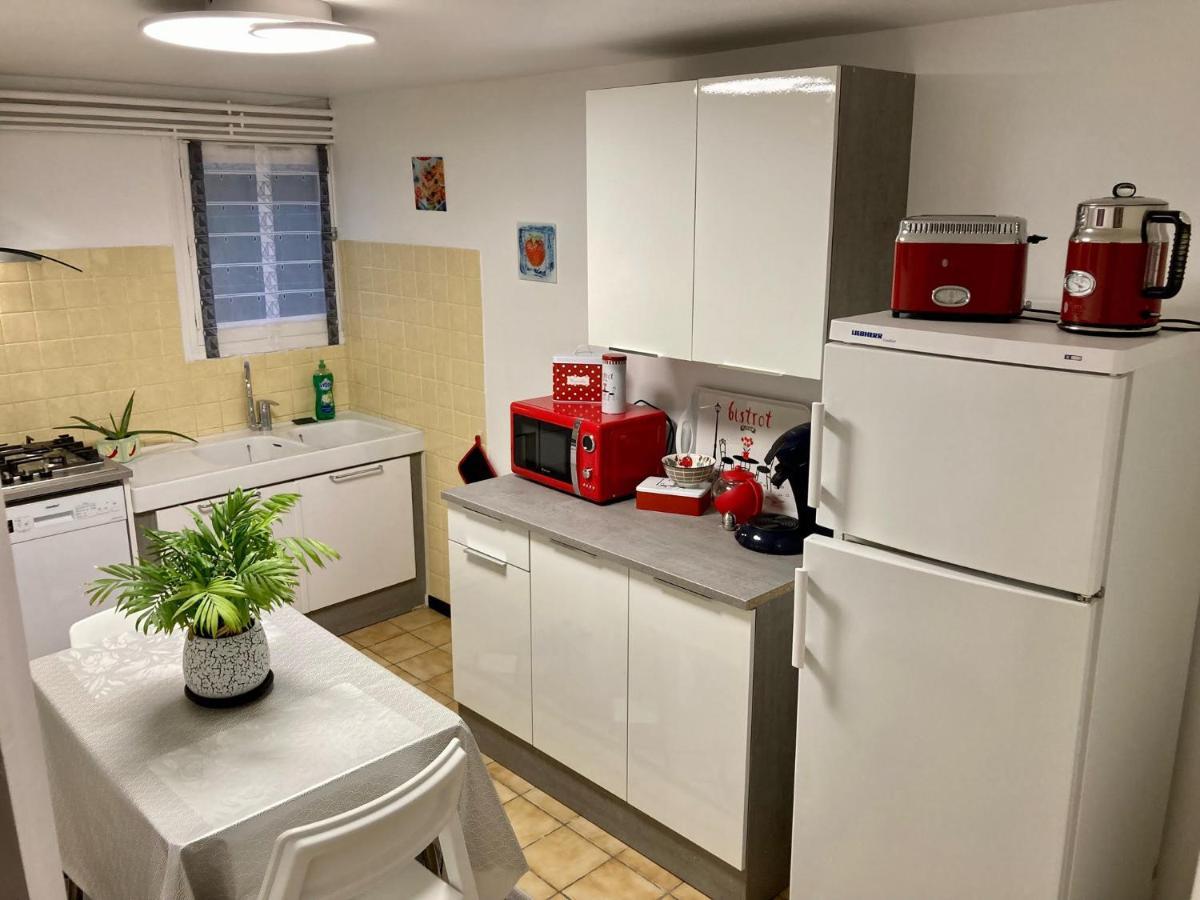 Appartement T2 Independant Dans Maison Individuelle Bidos ภายนอก รูปภาพ